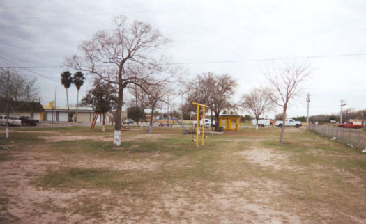 The city park near the Elsa City Hall and police station is a popular place for family barbecues and pachangas.