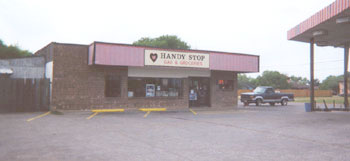 The Handy Stop is located on the west side of N Broadway at M 17-N, across the street from the Hacienda Restaurant.