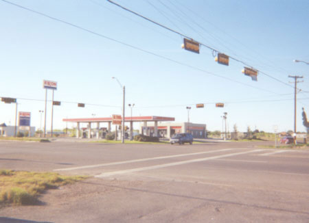 The El Tigre Food Store and Exxon station, located on the northwest side of the intersection of Hwy 107 and FM-493