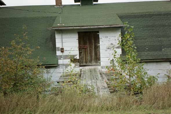 the front view of the unused warehouse.